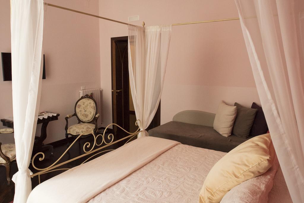 B&B Domus Garibaldi Салерно Экстерьер фото
